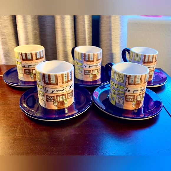 Set of 5 Hand Painted Ceramic Espresso Cups and Saucers. - Picture 7 of 15